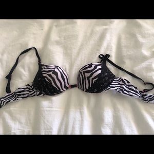 Zebra bra